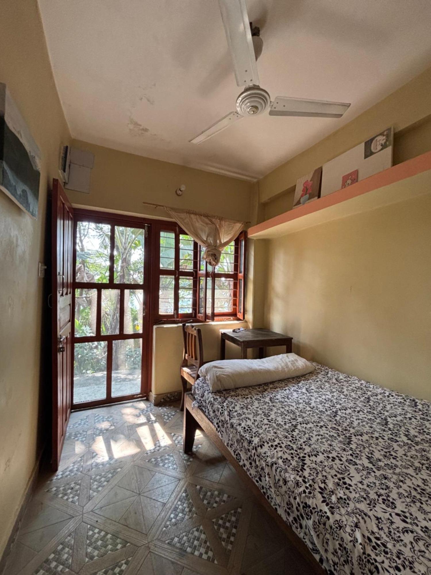 Dinesh House Bed & Breakfast Pokhara Exterior photo