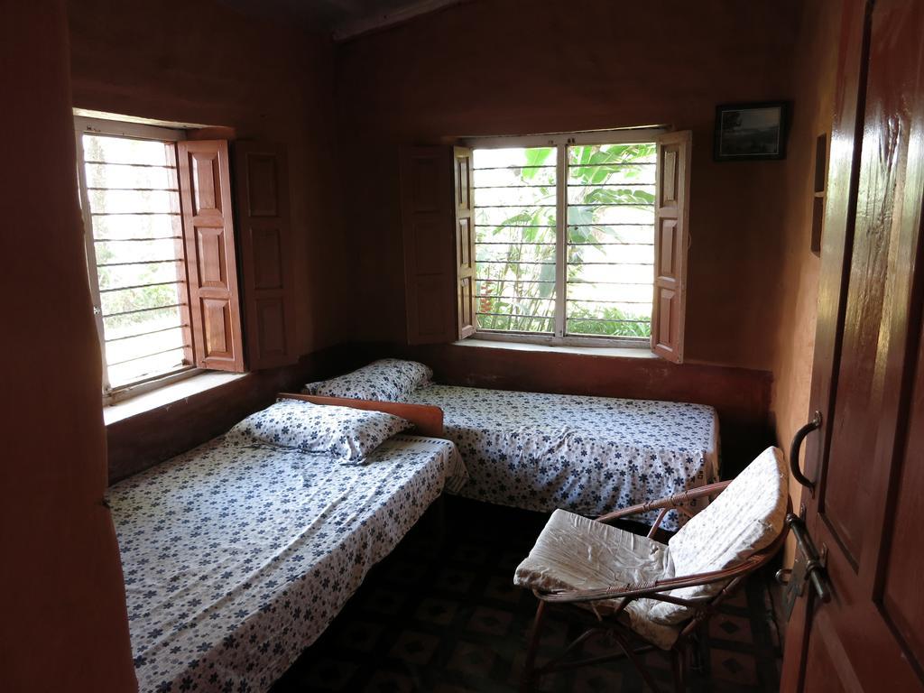 Dinesh House Bed & Breakfast Pokhara Room photo