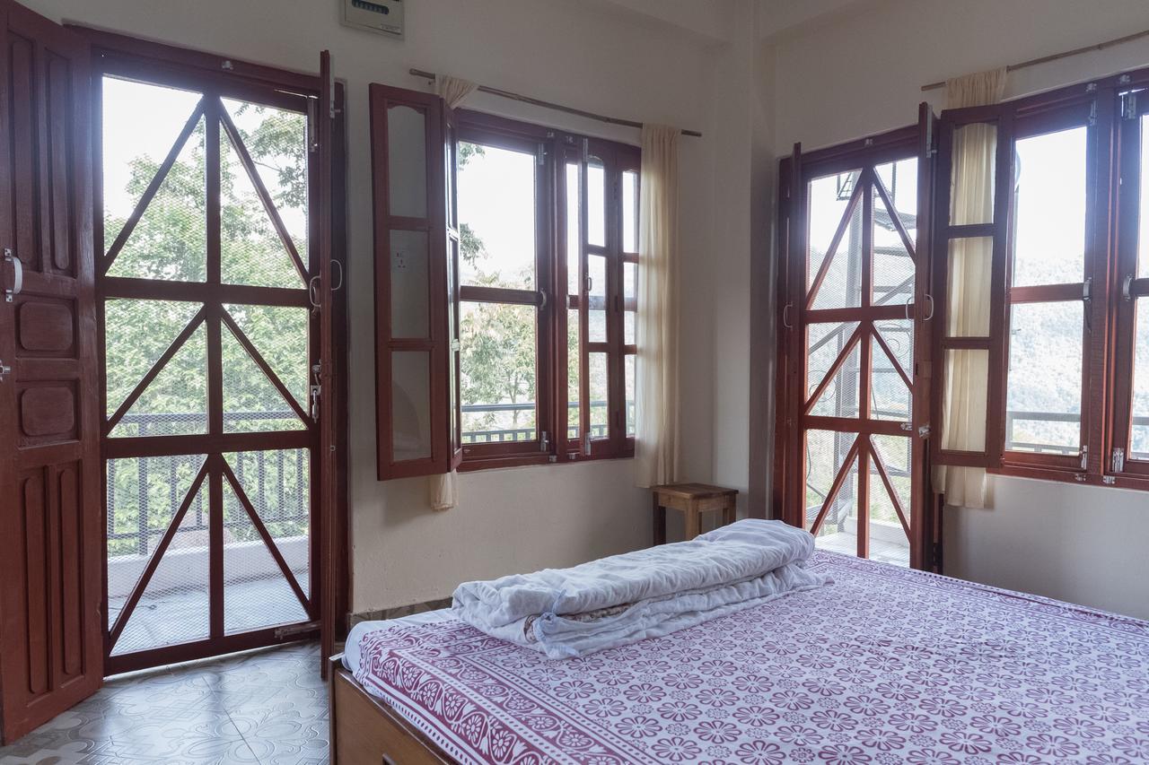 Dinesh House Bed & Breakfast Pokhara Exterior photo